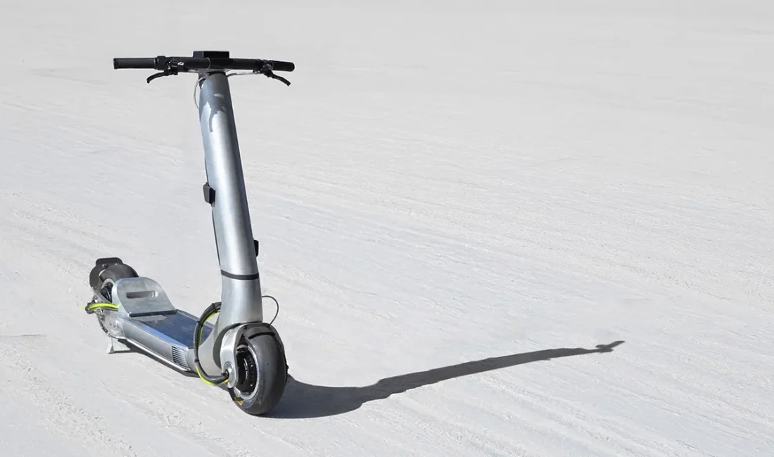 İngiliz teknoloji şirketi Bo, dünyanın en hızlı elektrikli scooter’ı olduğunu