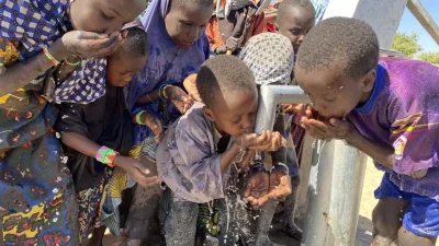 Temiz suya erişimin hayati bir mücadeleye dönüştüğü Afrika’da, Türk Kızılay