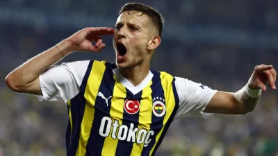 Serie A temsilcisi Atalanta, Fenerbahçe'nin yıldız oyuncusu Sebastian Szymanski için