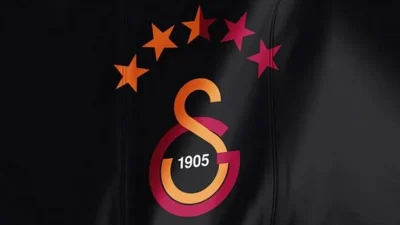 2016 yılında Galatasaray A Takımı'nda Levski Sofya maçında sahaya çıkarak,