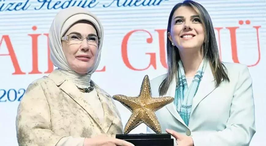Koruyucu Aile Sistemi tüm dünyada yaygınlaşmalı diyen Emine Erdoğan, 10