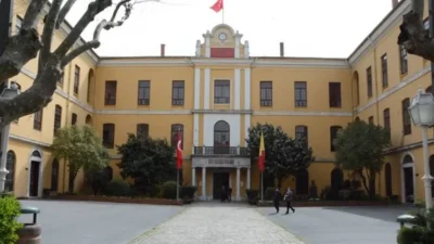 Galatasaray ilkokulu kura sonuçları 9 Temmuz'da açıklanıyor. İsim listesi aynı