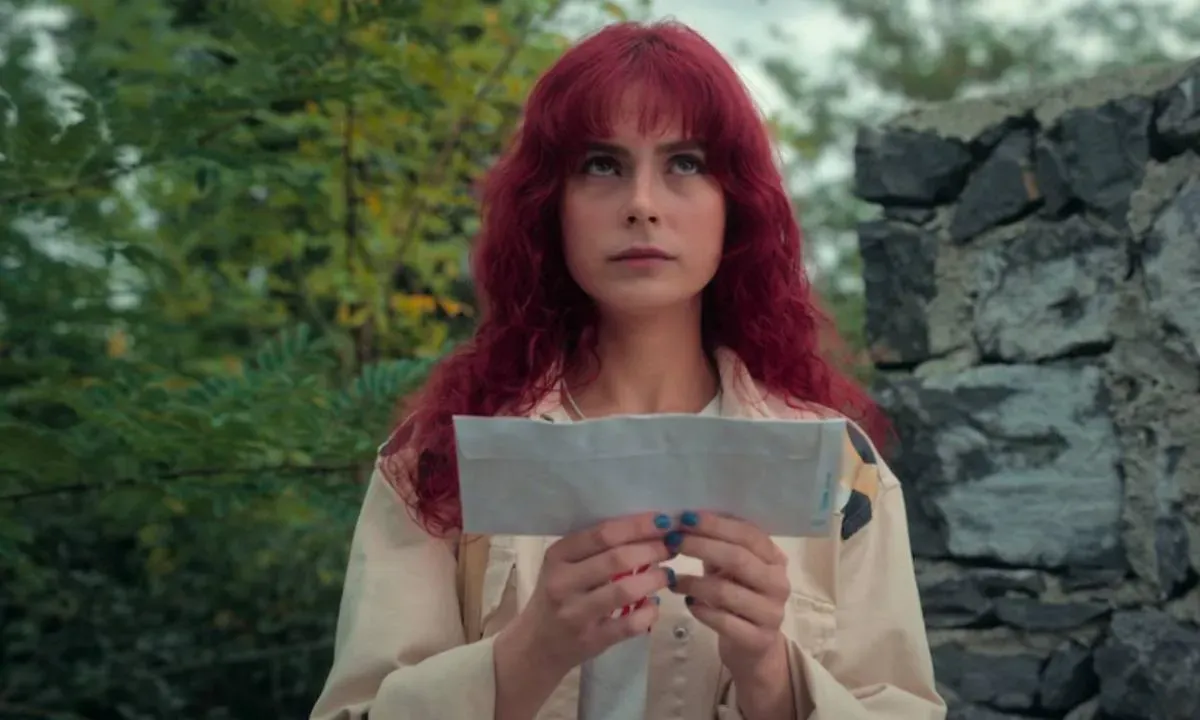 Geleceğe Mektuplar dizisinde Fatma'nın kızı Elif'i kim oynuyor? Güneş Nezihe