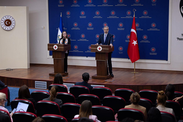 Hakan Fidan’dan İsrail’e Sert Çıkış: “Bölgesini Kaosta Tutmaya Çalışıyor”