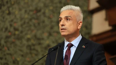 İETT Genel Müdürü İrfan Demet, İBB’ye yönelik yolsuzluk soruşturmasında gözaltına