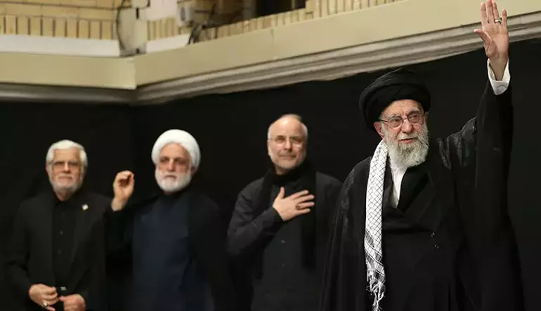 İran Lideri Hamaney Savaş Sonrası İlk Kez Halka Göründü!