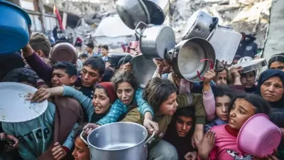 İsrail’in Gazze’ye düzenlediği saldırılarda 15’i yardım kuyruğundaki sivillerden olmak üzere