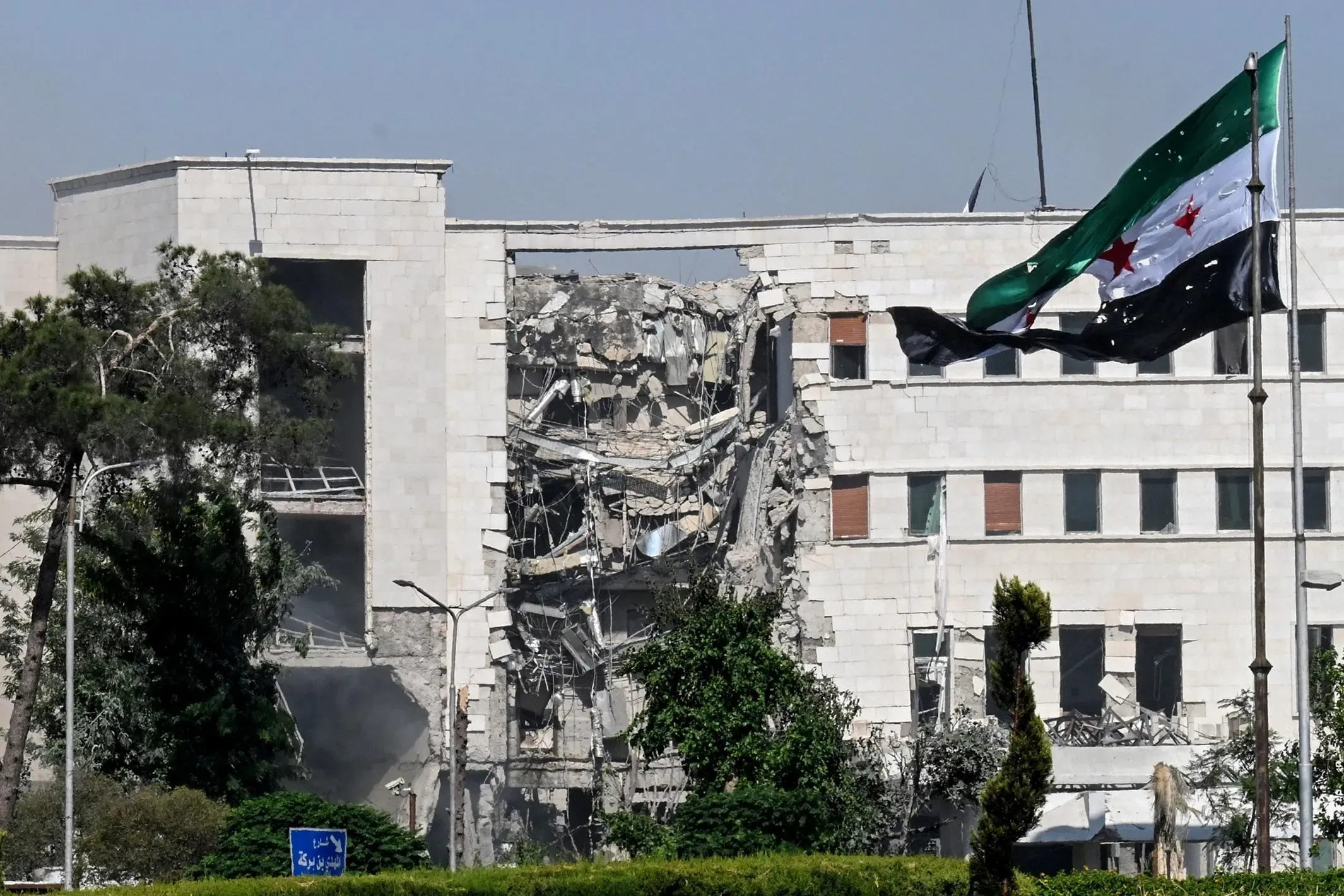 İsrail Neden Suriye’ye Saldırıyor? İşte Son Durum ve Derin Analiz