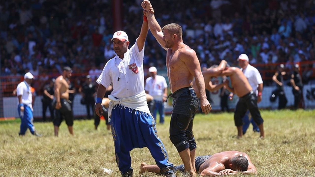 6 Temmuz 2025 Kırkpınar Yağlı Güreşleri finali canlı yayın saati,