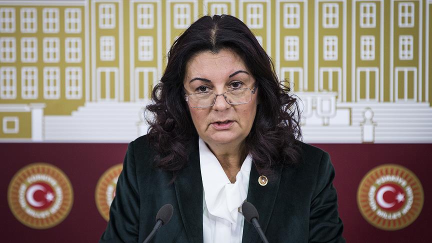 Lale Karabıyık Kimdir, Neden Öldü? Hastalığı Ne, Kaç Yaşındaydı? Cenazesi Ne Zaman, Nerede?
