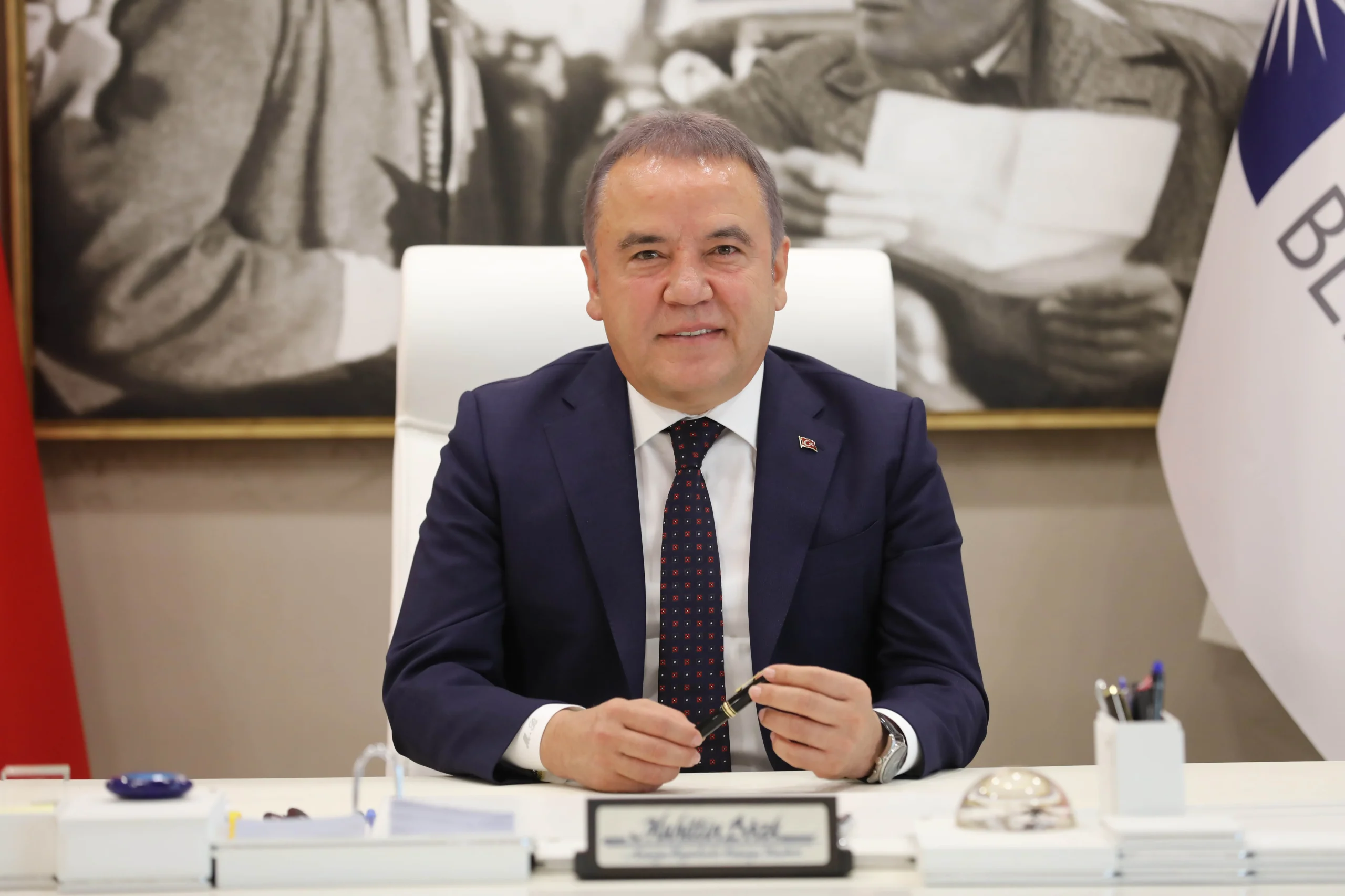 Muhittin Böcek Neden Gözaltına Alındı? Antalya’nın Gündem Yaratan Rüşvet Soruşturması