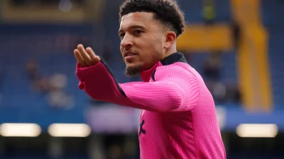 İngiliz yıldız Jadon Sancho’nun transfer süreci giderek daralıyor.