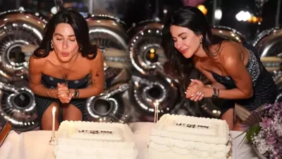 Nesrin Cavadzade 42. yaşını yakın dostlarıyla kutladı. Ünlü oyuncunun doğum