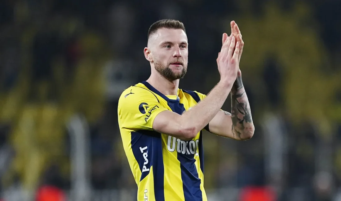 Skriniar piyasa değeri ve kariyeriyle Fenerbahçe'ye transfer oldu. PSG'den gelen