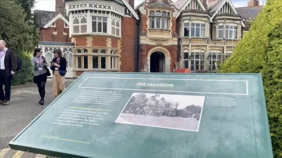 İngiltere Adalet Bakanlığı, yapay zeka teknolojilerini kullanarak cezaevlerinde güvenliği artırmak