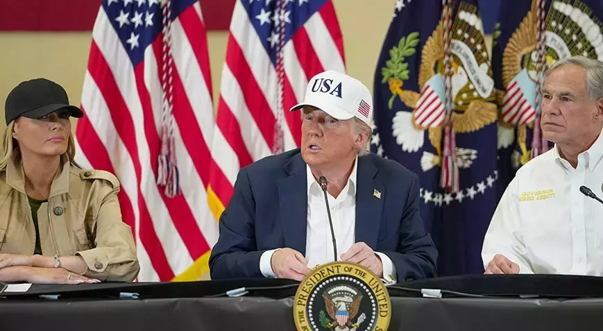 ABD Başkanı Donald Trump, sel felaketinin vurduğu Texas’ta hayatını kaybedenlerin