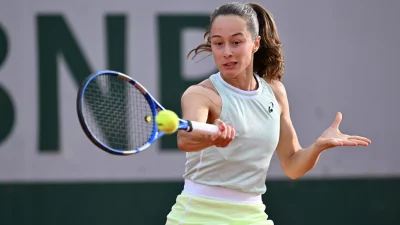 Zeynep Sönmez kimdir? Milli tenisçimiz Wimbledon 2025'te ana tabloda yer