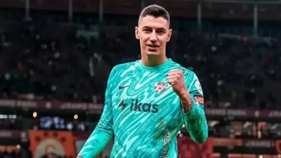 Fransız ekibi Lille, birinci kalecisi Lucas Chevalier'i 40 milyon euro