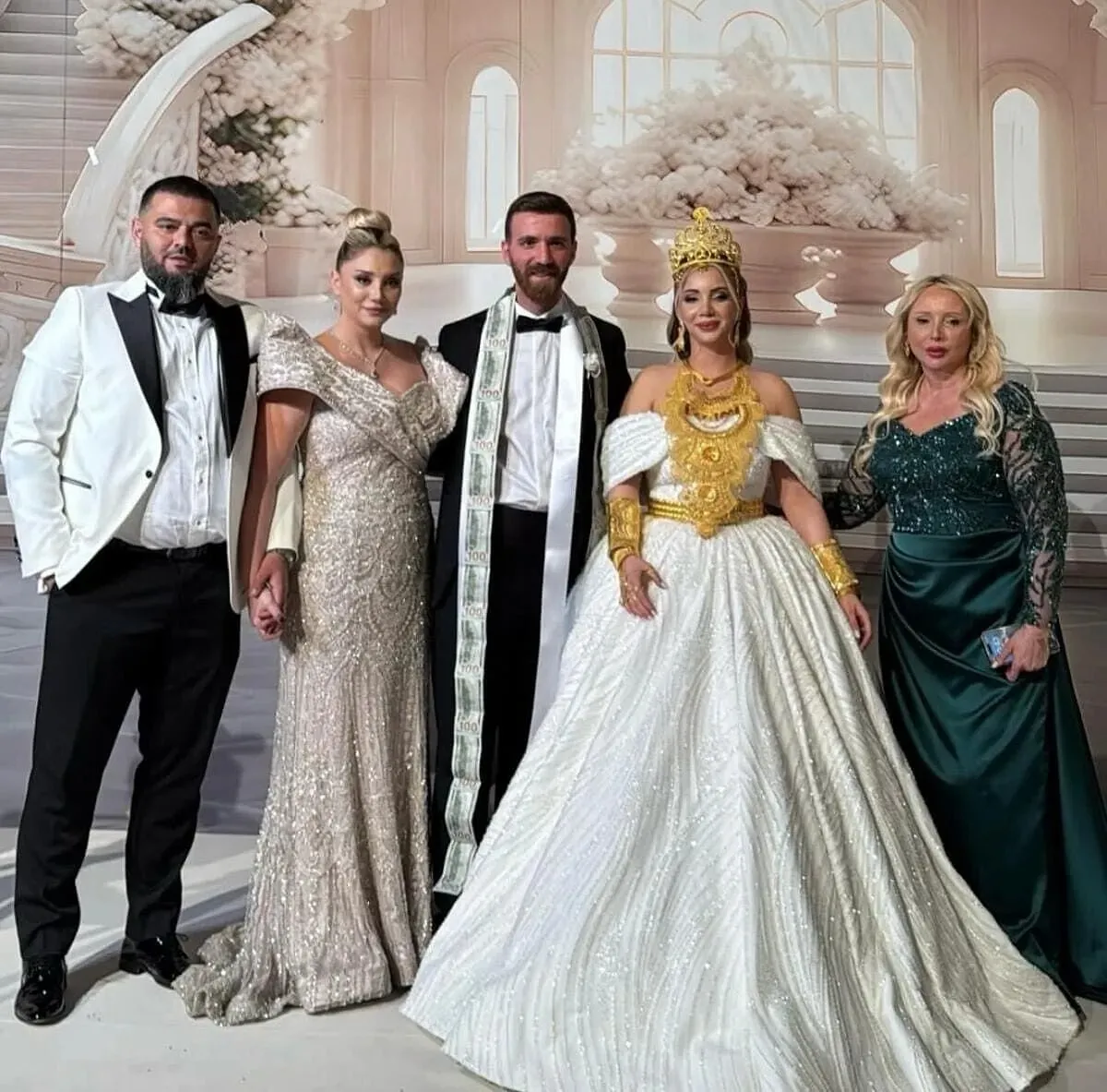 Aleyna Dalveren Boşanıyor Mu? Aleyna Dalveren'in eşi kimdir, eşinden ayrıldı mı?