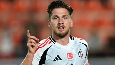 İtalya Serie A ekiplerinden Cagliari, Beşiktaş’ın 19 yaşındaki genç golcüsü