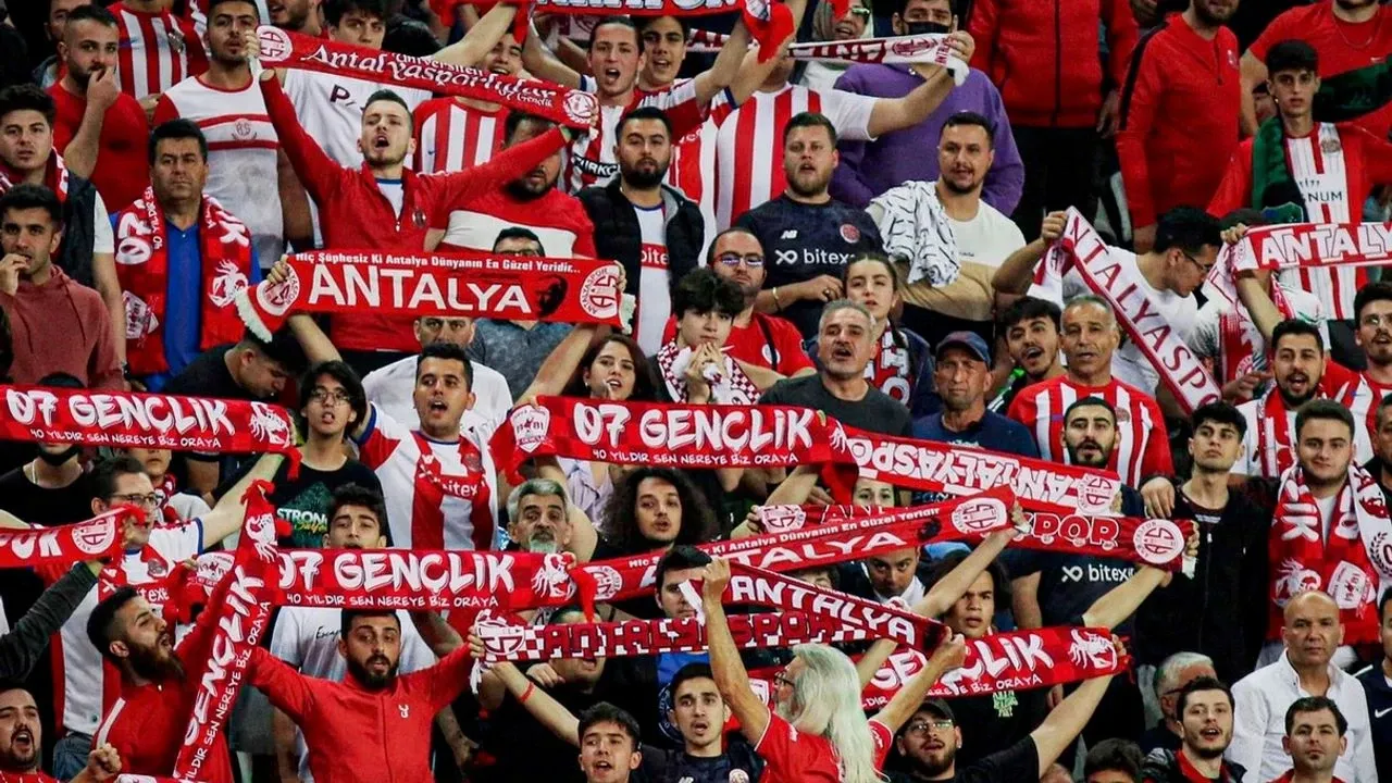 Antalyaspor - Kasımpaşa maçı ne zaman, saat kaçta, hangi kanalda? Trendyol Süper Lig ilk maçları 9 Ağustos 2025