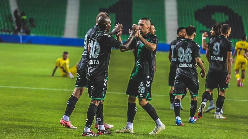 Bandırmaspor - Sakaryaspor maçı ne zaman, saat kaçta, hangi kanalda? Trendyol Süper Lig 10 Ağustos 2025