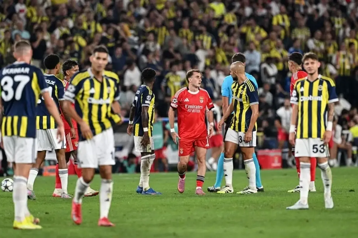 Benfica-Fenerbahçe Maçı Canlı İzle! Şifresiz Yayın Veren Kanallar ve TRT Canlı Yayın Bilgileri (27 Ağustos 2025)
