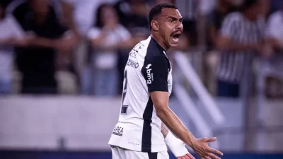 Siyah-beyazlı ekip Beşiktaş, yeni sezon öncesinde savunma hattını güçlendirmek için