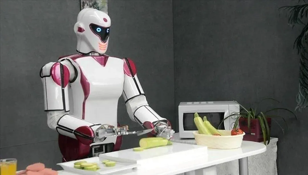 Çinli araştırmacılar, "tek beyin-çoklu form" konseptiyle geliştirdikleri yeni insansı robot