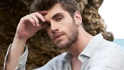 Emre Bey kimdir, kaç yaşında, nereli, evli mi, sevgilisi kim?