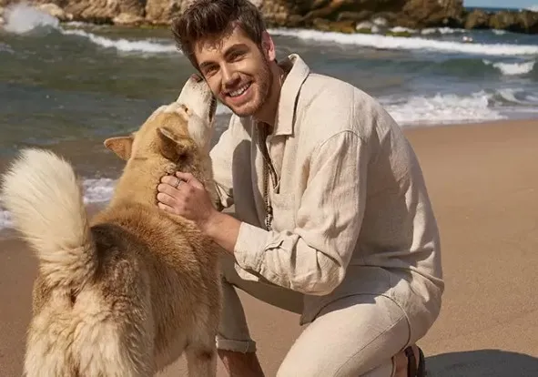 Emre Bey Kimdir? Kaç Yaşında, Aslen Nereli, Evli Mi, Sevgilisi Kim, Filmleri Neler, Yeni Projesi Var Mı?