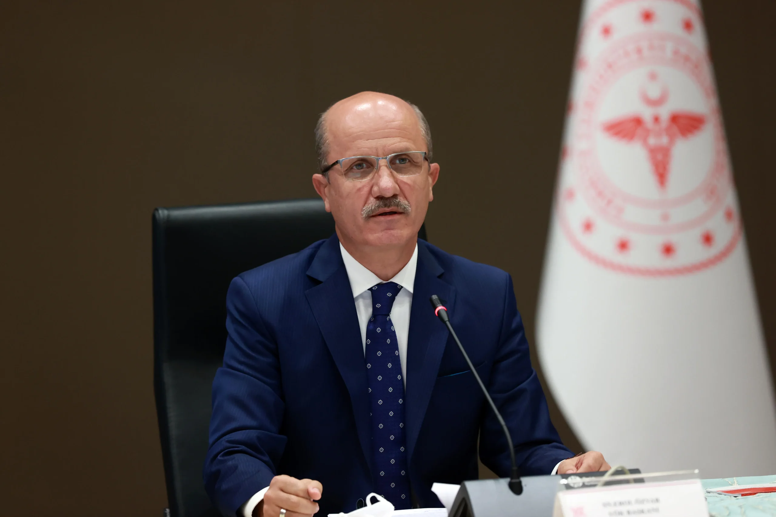 Erol Özvar Kimdir? YÖK Başkanlığına Yeniden Atanan Erol Özvar nereli, kaç yaşında?