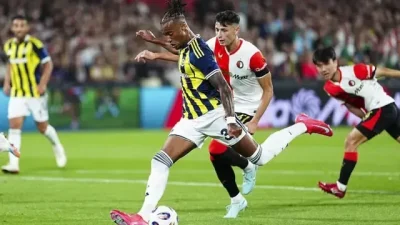 Fenerbahçe – Feyenoord rövanş maçı başladı! Şampiyonlar Ligi canlı yayın