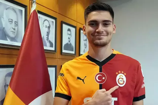 Süper Lig’in güçlü takımlarından Galatasaray, kadro yapılanması çalışmalarını sürdürüyor.