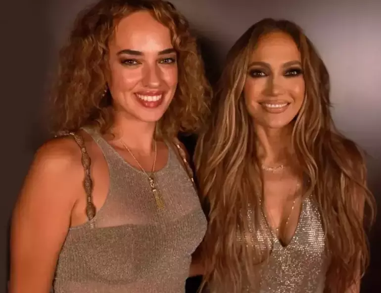 Seda Bakan’ın Jennifer Lopez ile fotoğraf çektirmek için 1 milyon