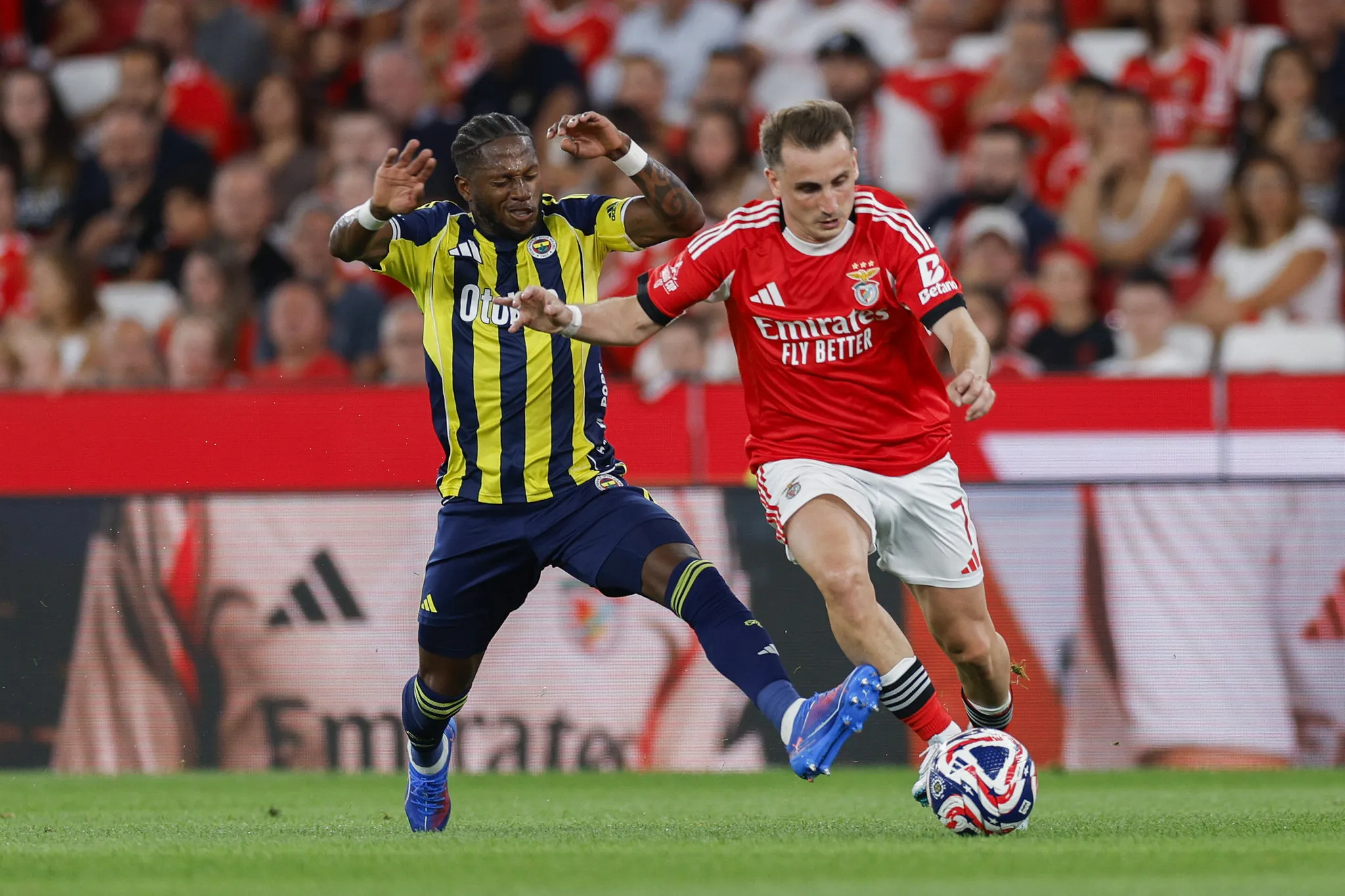 Kerem Aktürkoğlu Fenerbahçeli mi? Hangi Takımı Tutuyor? Transferde Son Durum