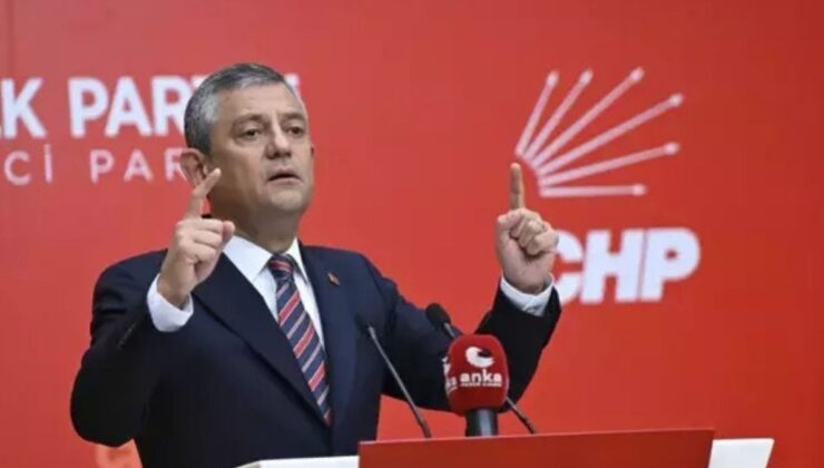 Özgür Özel’in copy-paste suçlaması tepki çekti. Yargı sürecini siyasallaştırdığı iddia