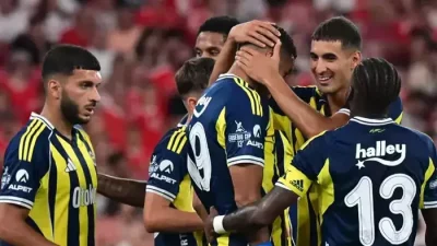 Şifresiz Veren Tüm Kanallar! Feyenoord-Fenerbahçe Maçı Canlı Yayın Bilgileri ve