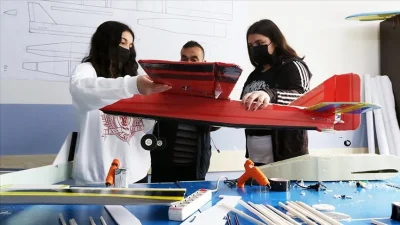 Van’da genç teknoloji meraklıları, DENEYAP Teknoloji Atölyeleri’nin yaz okulu kapsamında