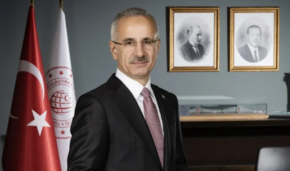 Bakan Uraloğlu, Nevşehir'deki incelemeleri kapsamında Kapadokya Havalimanı’nda yapımı devam eden