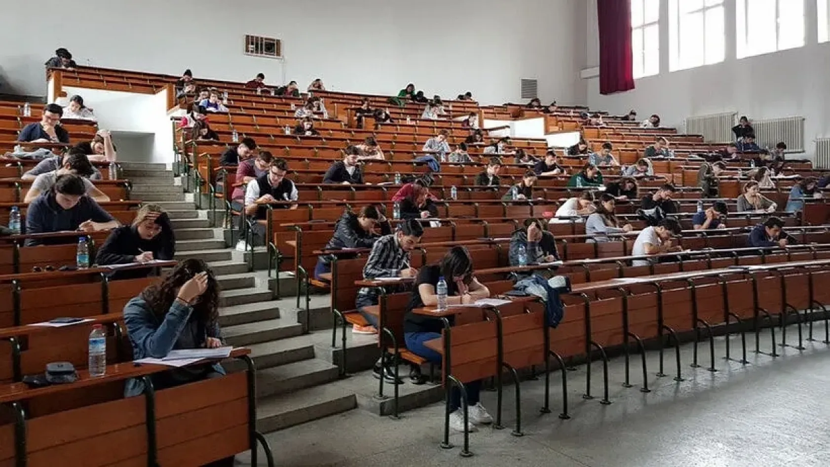 Üniversite Kayıtları Ne Zaman? 2025 Üniversite Kayıt Tarihleri ve Tüm Detaylar