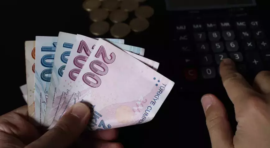 İhtiyaç kredisi faiz oranları bankalarda güncelleniyor. Merkez Bankası’nın faiz indirimi