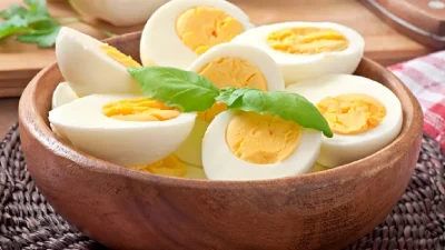 Yeni bir bilimsel araştırma, yıllardır süregelen "yumurta kolesterolü yükseltir" iddiasını