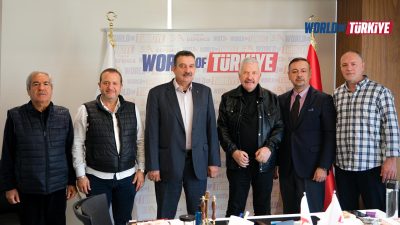 İstanbul Anadolu Yakası Şanlıurfalılar Derneği Başkanı Hüseyin Akbulut ve beraberindeki