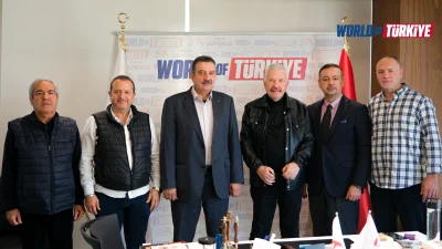 İstanbul Anadolu Yakası Şanlıurfalılar Derneği Başkanı Hüseyin Akbulut ve beraberindeki