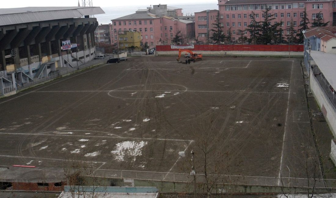 Trabzon futbolunun kalbi olarak kabul edilen Yavuz Selim Sahası’nın yıkılmasıyla