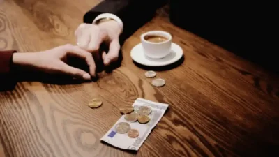 Flört dünyasında alışılmışın dışına çıkan yeni bir dönem başlıyor ve