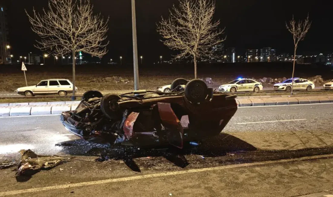 Kayseri’nin Melikgazi ilçesinde iki otomobilin çarpışması sonucu meydana gelen feci