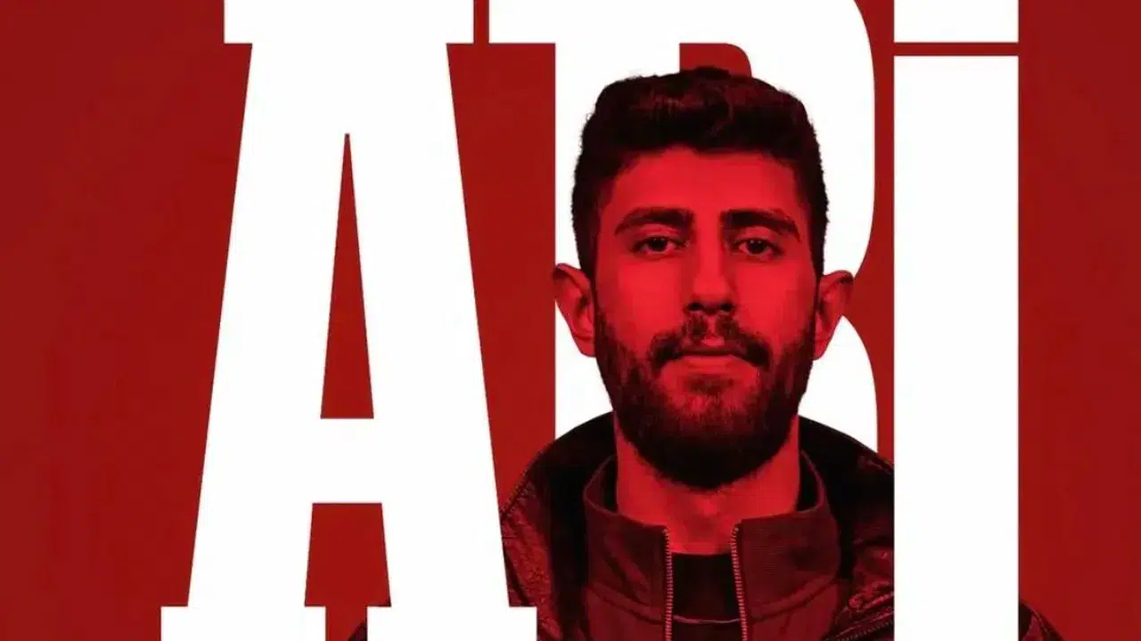 A.B.I. dizisinde canlandırdığı Genco karakteriyle kısa sürede geniş bir hayran