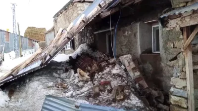 Erzincan’ın Otlukbeli ve Çayırlı ilçelerinde aniden bastıran şiddetli fırtına adeta